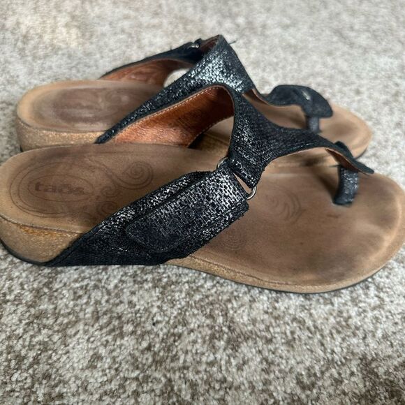 TAOS LUCY THONG SANDALS 8-8.5 - Picture 2 of 7